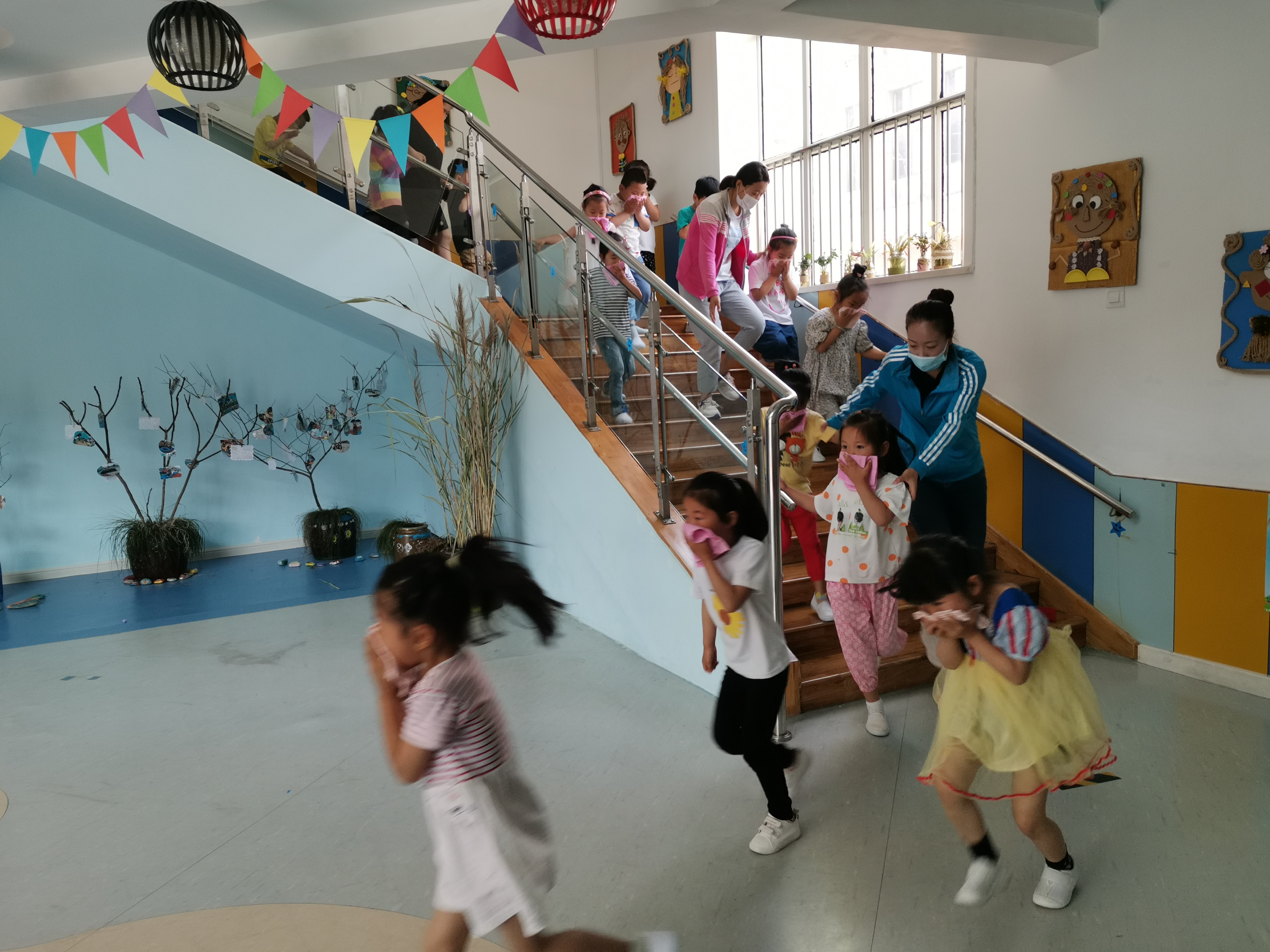 ce244159-c3d0-4f43-9e87-3821c96753bc.jpg